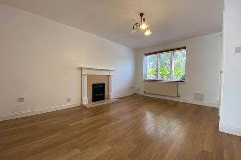 3 bedroom end of terrace house to rent, Haydock Close, Stratford-upon-Avon