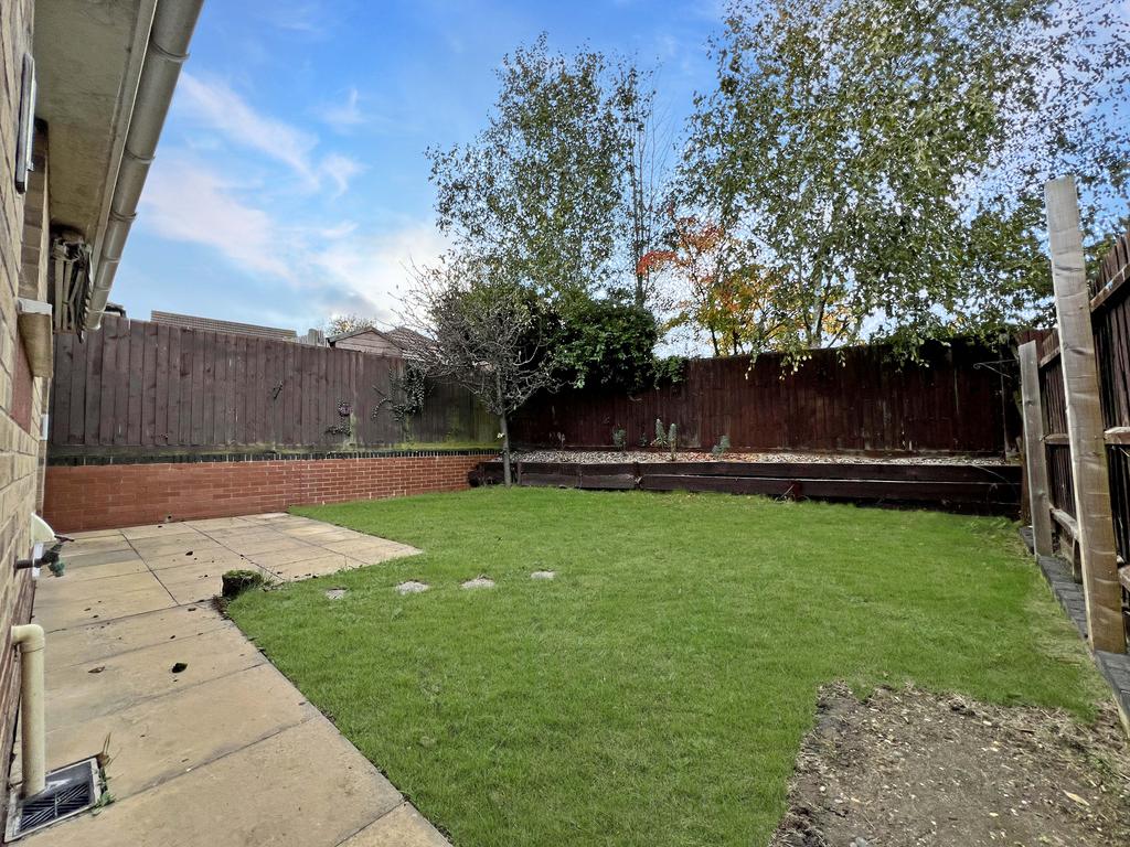 Garden & Parking
