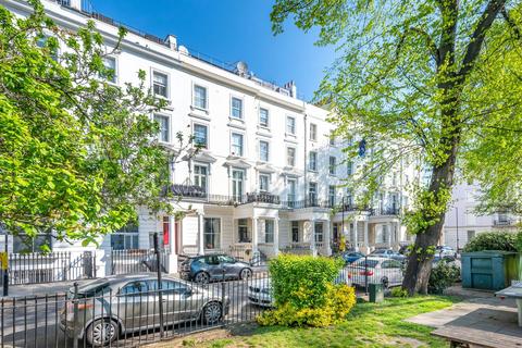 2 bedroom flat for sale, St. Stephens Gardens, Notting Hill, London, W2