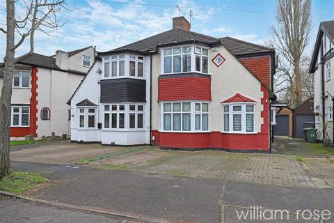 4 bedroom semi-detached house for sale, Moreland Way, London E4