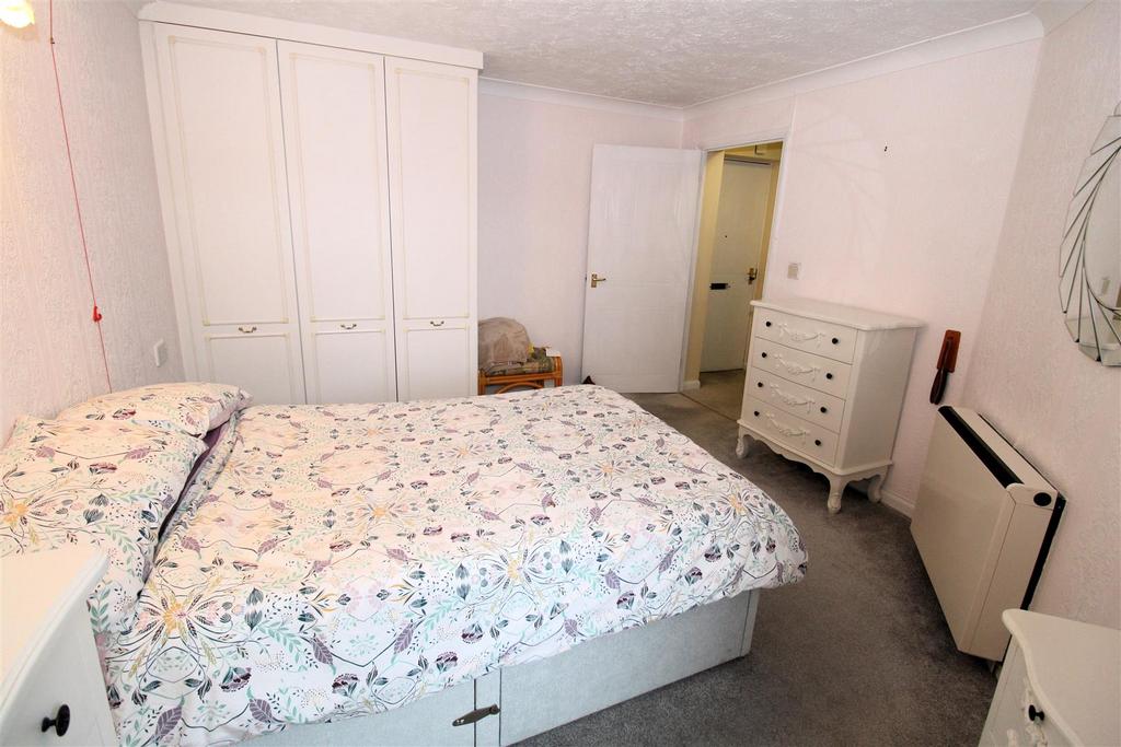 Bedroom1.JPG
