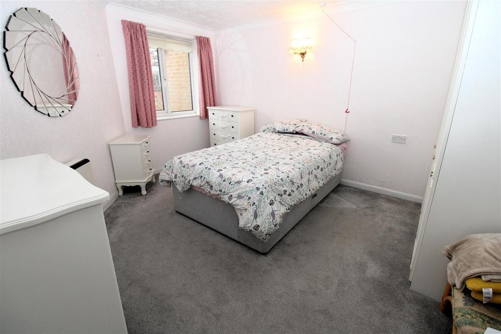 Bedroom.JPG