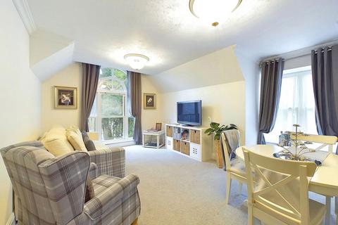 2 bedroom flat for sale, Queensborough Court, Grand Avenue