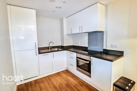 2 bedroom apartment to rent, William Street, Slough