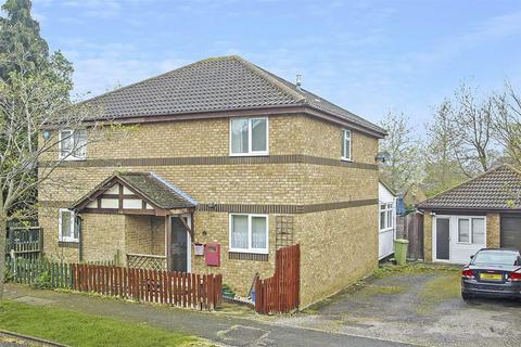 3 bedroom semi-detached house to rent, Stafford Grove, Shenley Church End