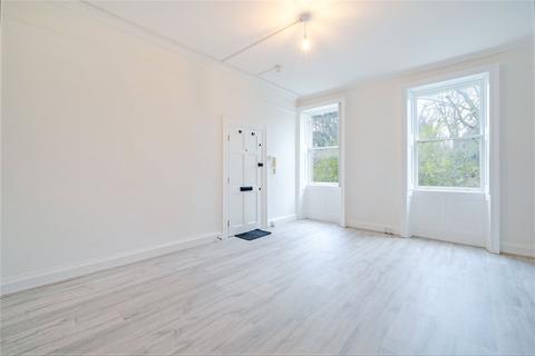 1 bedroom flat to rent, High Street, Crouch End, N8