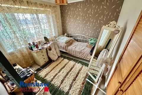 72 Beauvale Drive, Ilkeston, DE7 8RY