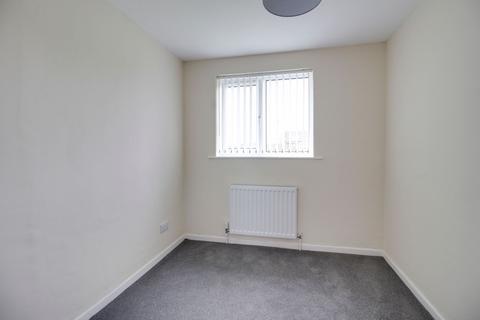 3 bedroom terraced house to rent, Hampden Way, St. Neots PE19