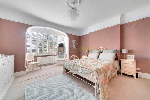 13 Heathhurst Road, South Croydon, CR2 0BB