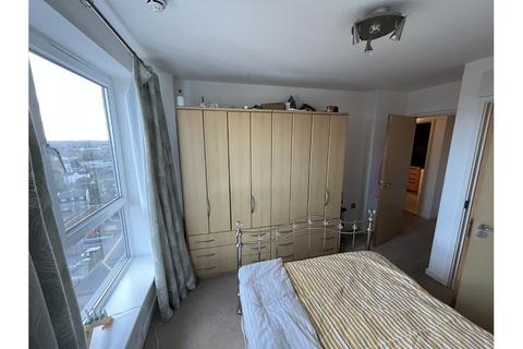 2 bedroom apartment to rent, Centrium, Woking GU22