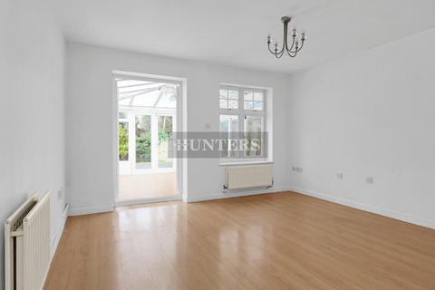 2 bedroom end of terrace house for sale, Iris Walk, Edgware, HA8