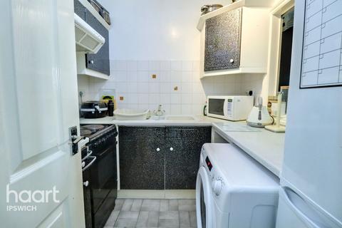 11 Acer Grove, Ipswich, IP8 3RR