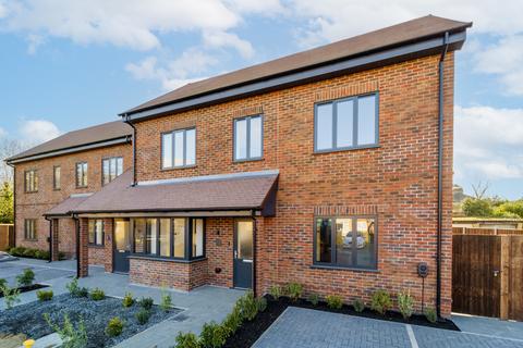 1 bedroom flat for sale, F1 Oakwood Court, Lych Gate, Watford, Hertfordshire