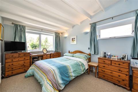 Arezzo Hookpit Farm Lane, Kings Worthy, Winchester, SO23 7NA