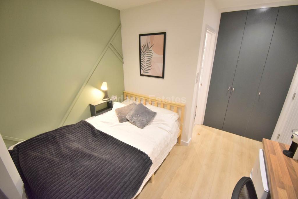 Room 1, Radstock Road, Reading