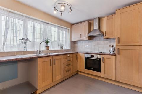 49 Mandeville, Stevenage, SG2 8JJ