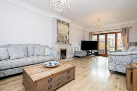 4 bedroom house for sale, The Sycamores, Essex, CM5