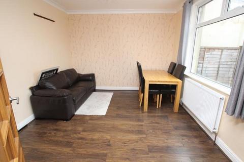15 Bolton Drive, Bradford, BD2 2AD