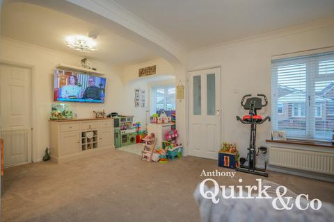 3 bedroom detached bungalow for sale, Brooklands Square, Canvey Island, SS8