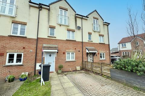 3 bedroom terraced house for sale, Par Four Lane, Lydney GL15 5GB