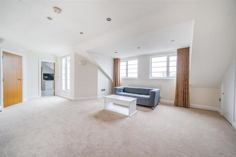 Penthouse Apartment, Finchley Road , NW3