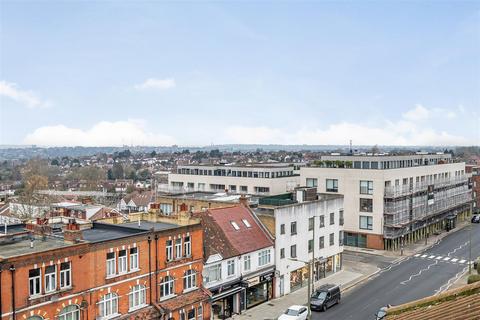 2 bedroom flat for sale, Penthouse Apartment, Finchley Road , NW3