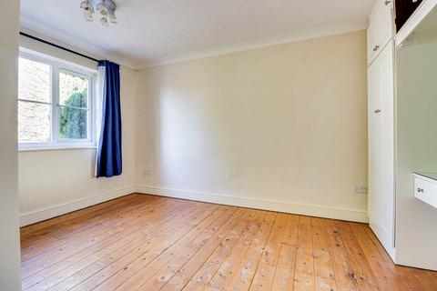 3 bedroom end of terrace house to rent, Edmond Beaufort Drive, St. Albans, AL3