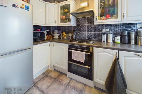 2 bedroom terraced house for sale, Broadfield, Crawley