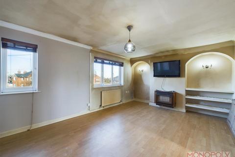 1 bedroom maisonette for sale, Trinity Close, Rhostyllen, Wrexham