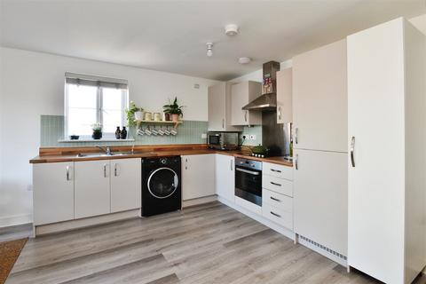 2 bedroom apartment for sale, Rotary Way, Shavington, Crewe