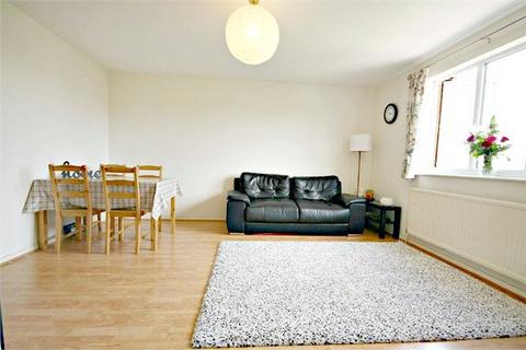 2 bedroom flat for sale, Cornmow Drive, Dollis Hill