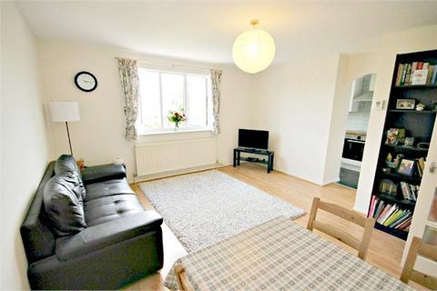 2 bedroom flat for sale, Cornmow Drive, Dollis Hill