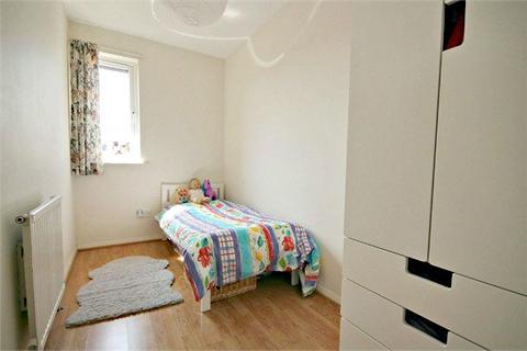 2 bedroom flat for sale, Cornmow Drive, Dollis Hill