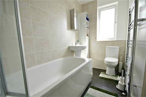 2 bedroom flat for sale, Cornmow Drive, Dollis Hill