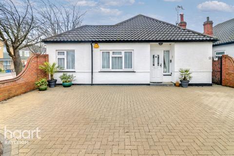 3 bedroom detached bungalow for sale, Gravel Road, Leigh-On-Sea