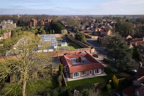 4 bedroom bungalow for sale, Heslington, North Yorkshire YO10