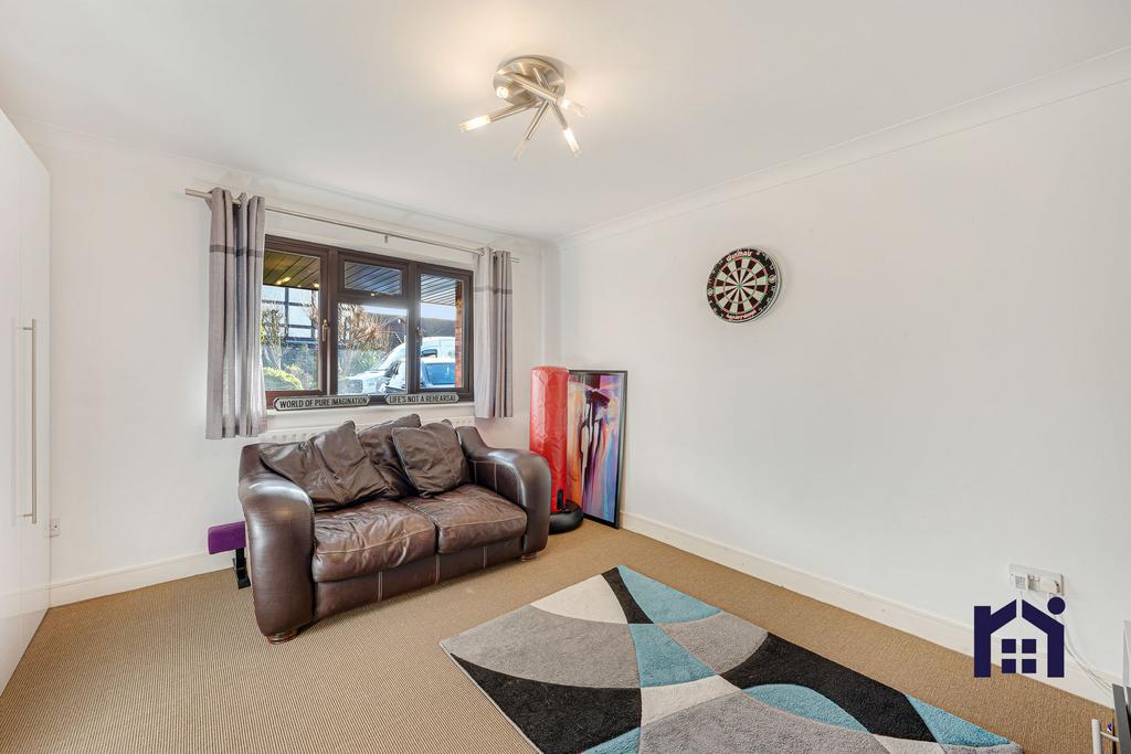 Snug/playroom