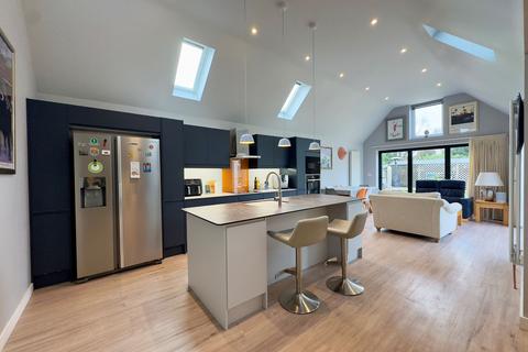 Rosemont Hanney Road, Southmoor, Abingdon, OX13 5HT