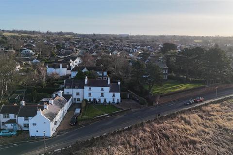 4 bedroom cottage to rent, The Parade, Parkgate