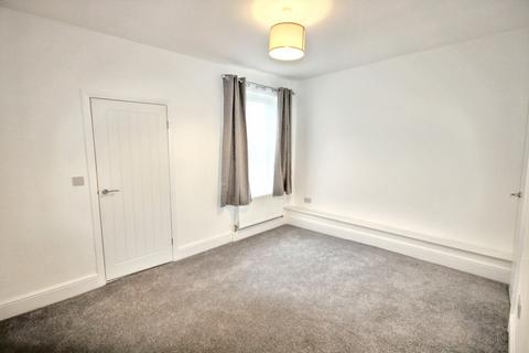 2 bedroom terraced house to rent, Sutherland Street, South bank, York, YO23