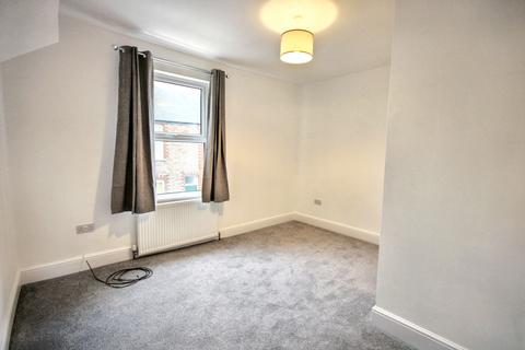 2 bedroom terraced house to rent, Sutherland Street, South bank, York, YO23
