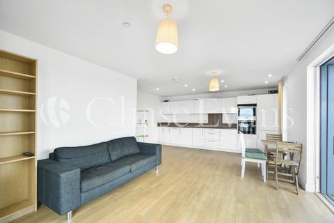 3 bedroom flat to rent, Jefferson Plaza, Bromley-by-bow, London, E3