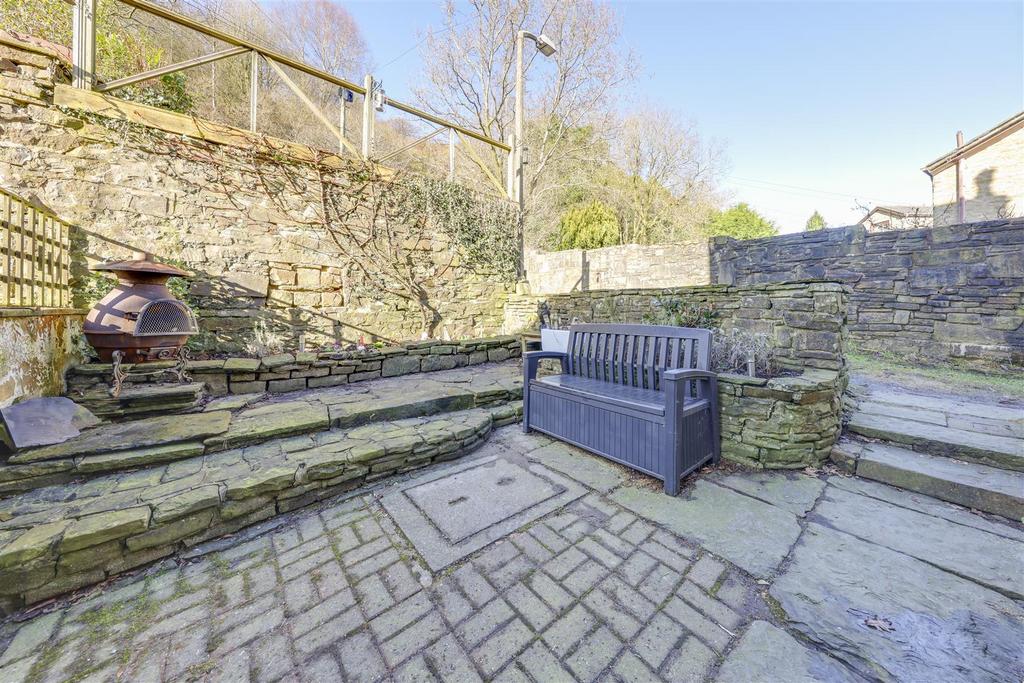 Rear Patio Garden