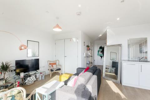 1 bedroom flat to rent, Jefferson Plaza, Hannaford Walk, Bow, London, E3