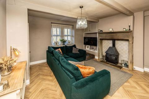 2 bedroom cottage for sale, Beestonley Lane, Halifax HX4