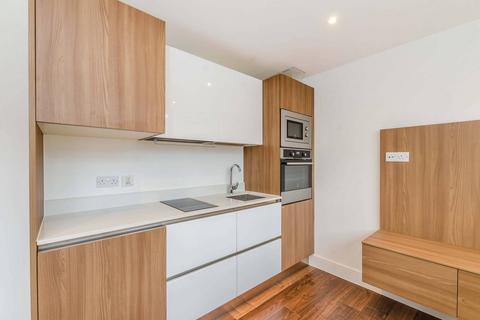 1 bedroom flat to rent, Centre Heights, Swiss Cottage, London, NW3