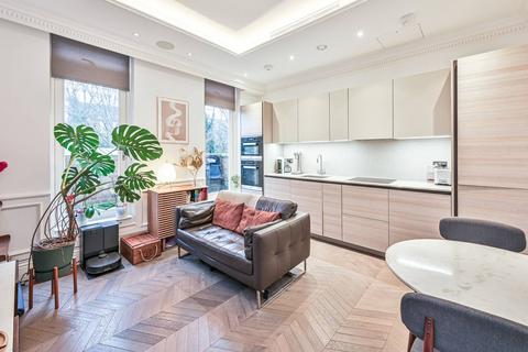 Fitzjohns Avenue, Hampstead, London, NW3