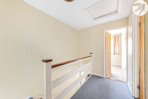 20 Coniston Close, Dartford, DA1 2TY