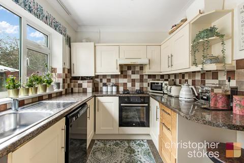 2 bedroom ground floor maisonette for sale, Derby Court, Derby Road, Enfield, Greater London, EN3 4AR