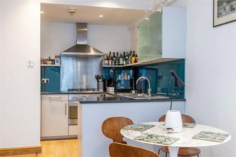 1 bedroom flat for sale, Pear Tree Court, London EC1R